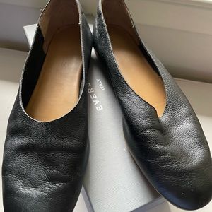 RELISTED ITEM Everlane day glove flats, Womens 9.5